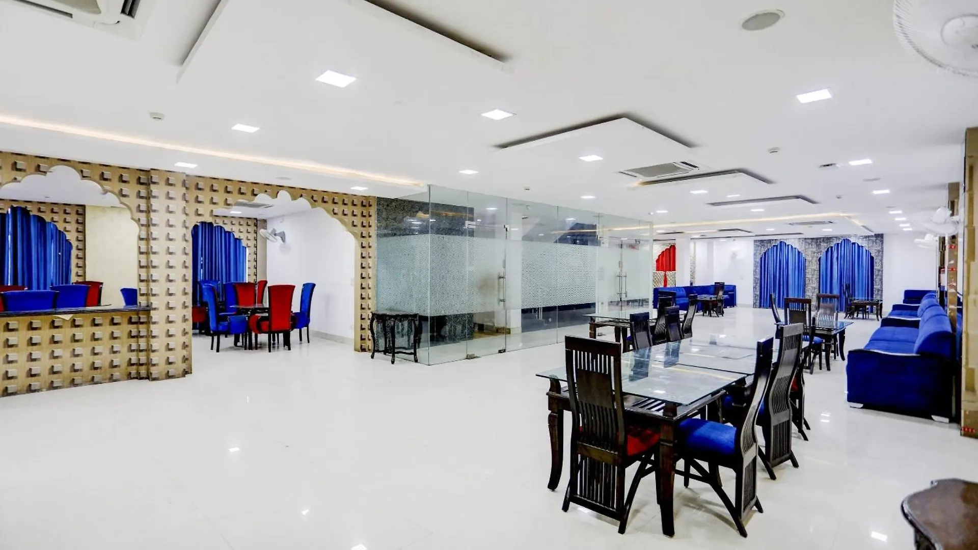 ****  Townhouse Rivasa Regency Hotel Delhi  India