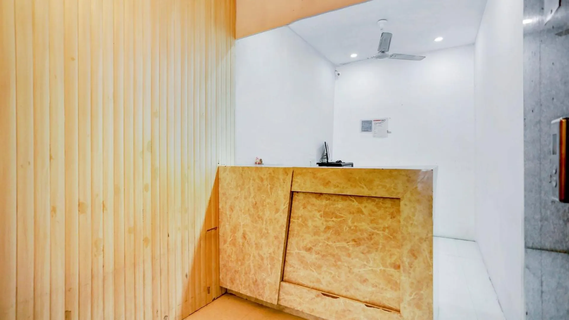 Townhouse Rivasa Regency Hotel Delhi